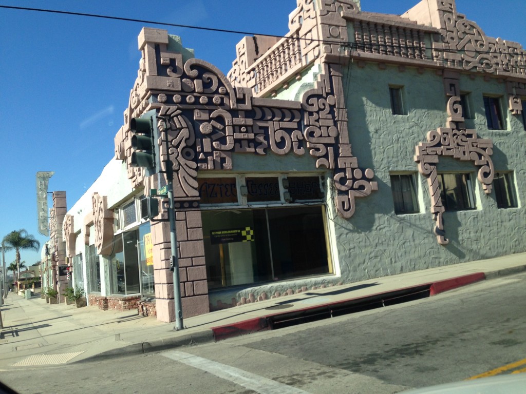 Aztec's corner coffee shop. (Photo Credit L1OTB)